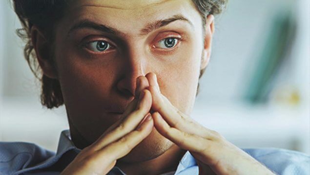 Hur hanterar men en alkoholist på jobbet?